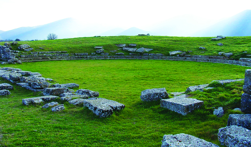 26 theato mantineias